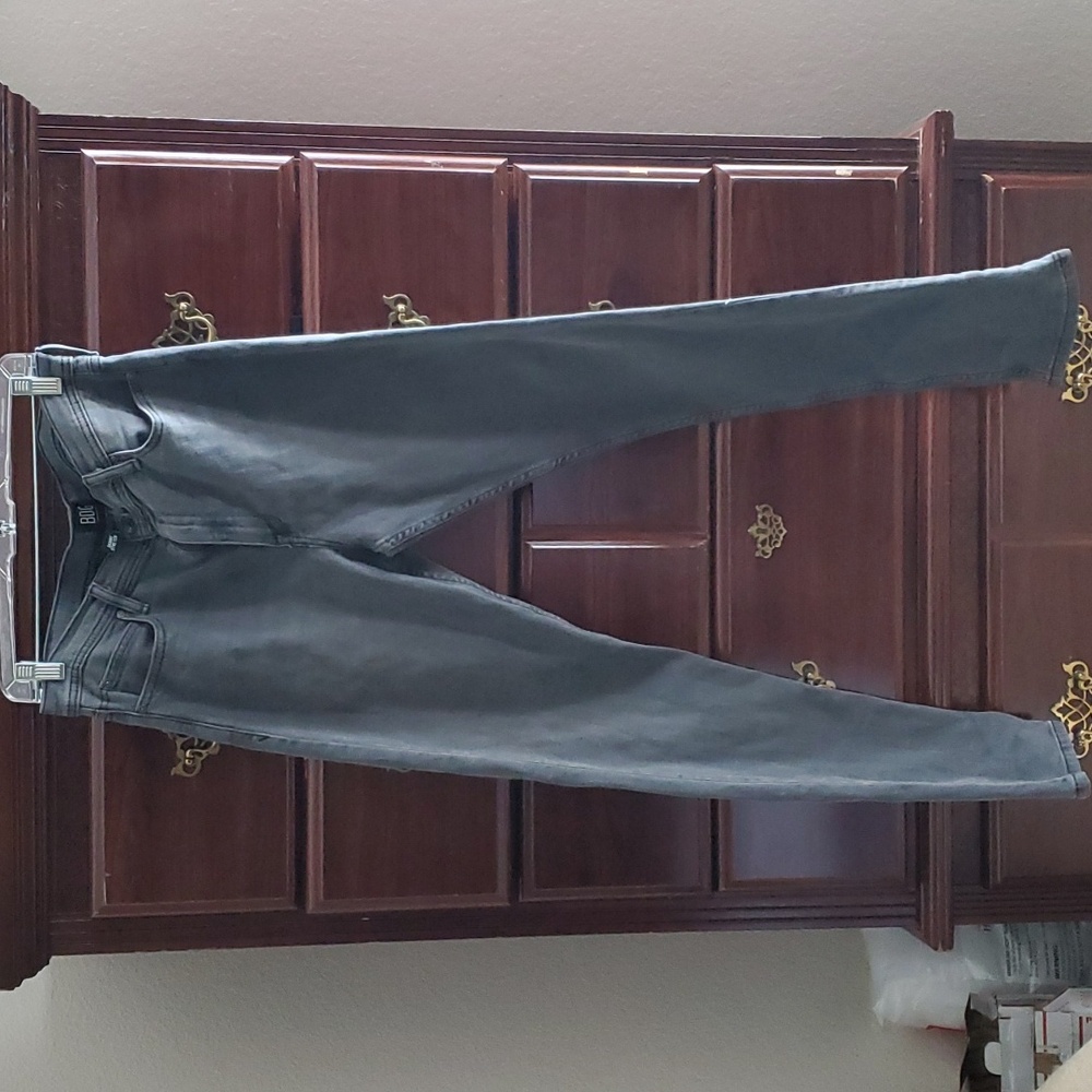 EUC BDG brand stretch skinny jeans